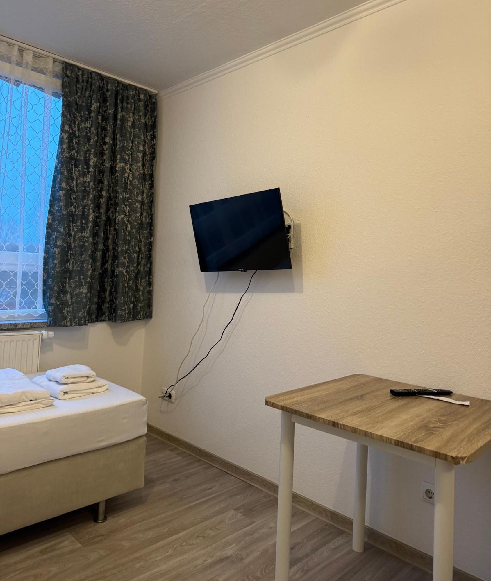 Hotel-Pension Alt-Heidenberg Siegen Bagian luar foto